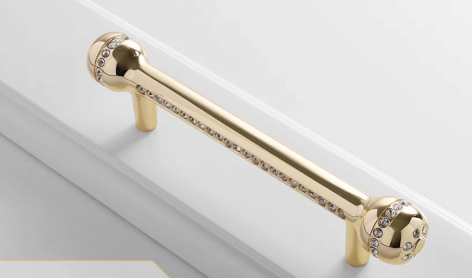 Wholesale Furniture Luxury Gold Cabinet Drawer Pulls Crystal Handle Knob  Manufacturer and Supplier | YU HUNG